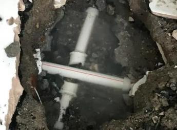 定兴阳台漏水维修公司为您分享楼上楼下漏水怎么处理